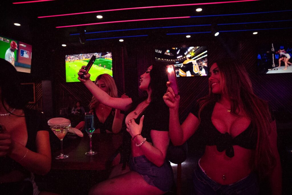 Game Day Drinks | Best Sports Bar in Bellflower